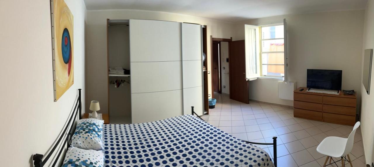 Casa Adriana, Centralissima, Confinante Ospedale Civile Сасари Екстериор снимка